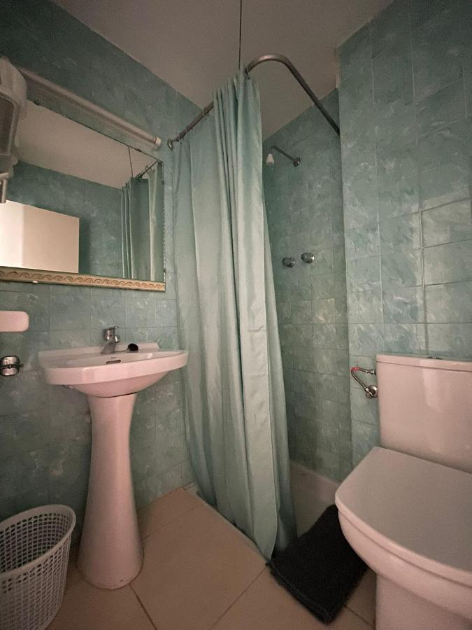 P&R Hostals Maria Rosa Тоса де Мар Екстериор снимка
