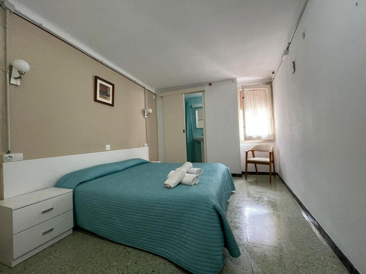 P&R Hostals Maria Rosa Тоса де Мар Екстериор снимка